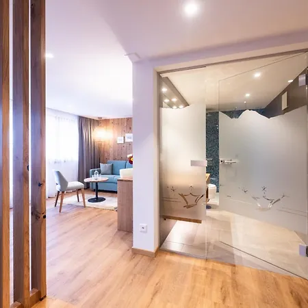 Hotel La Cruna 3*