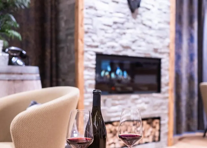 拉科鲁纳酒店 3*