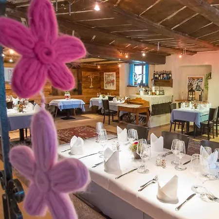 Hotel La Cruna Sedrun